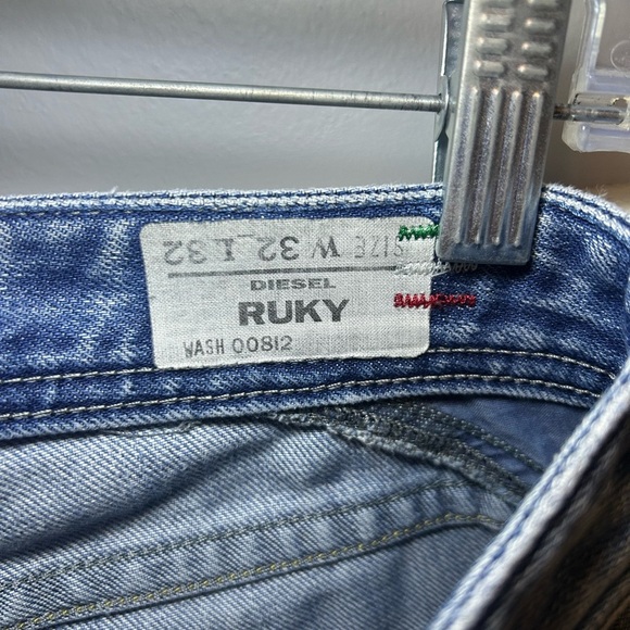 Vintage Diesel made in Italy "Ruby" distressed flared jeans - Picture 3 of 16